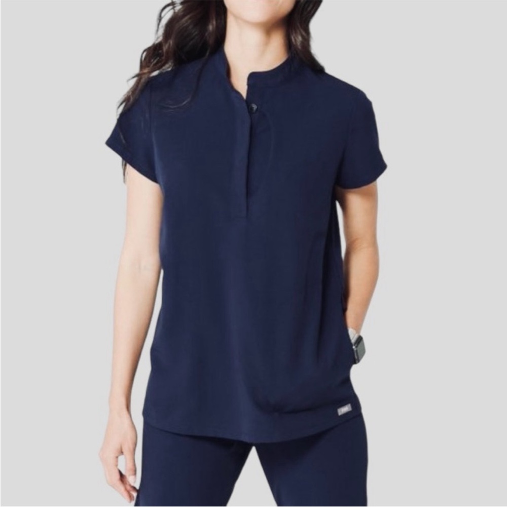 NWT FIGS | Pali Scrub Top (Navy)